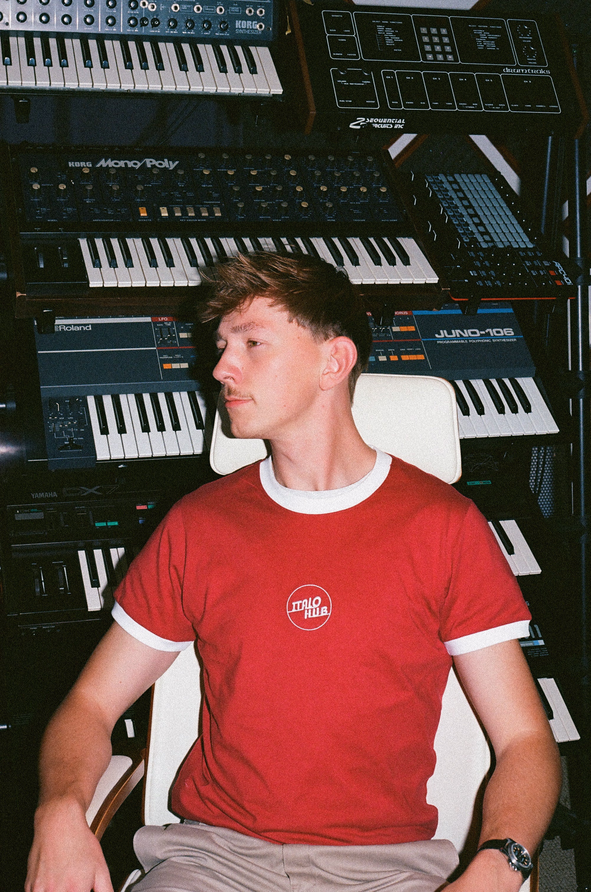 Italo Hub 1983 Ringer T-shirt (Red)